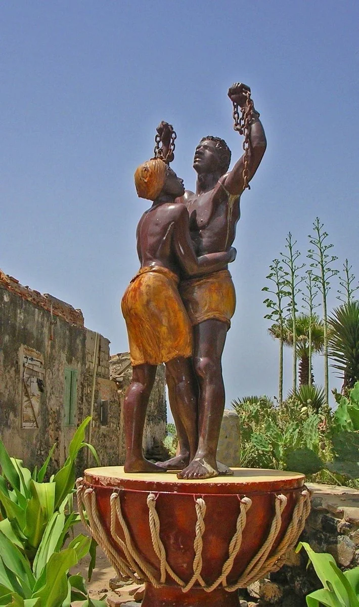 Photo 2 sur 3 de Sall Bineta